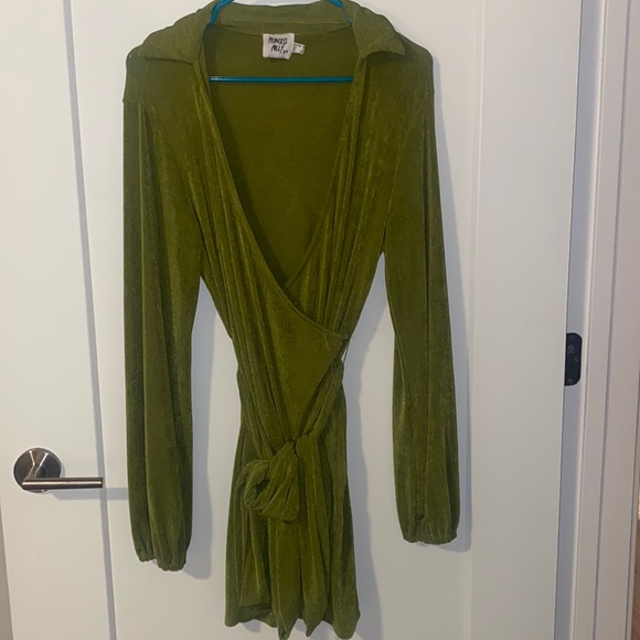 Green Wrap Dress - Picture 2 of 4
